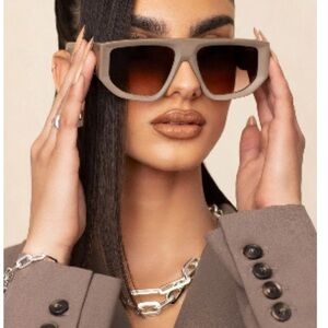 Dezi Sunglasses backtrack